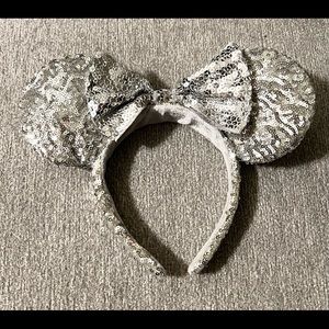 Disney Parks Silver Sequins Minnie Ears Headband with Bow